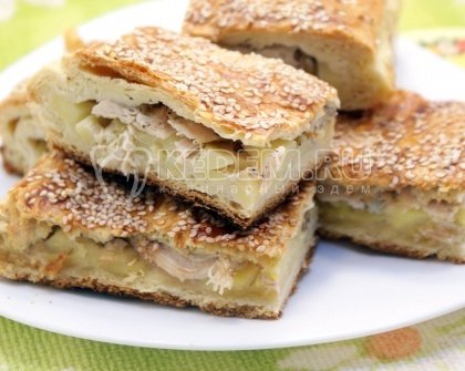 Пирог с курицей и картофелем