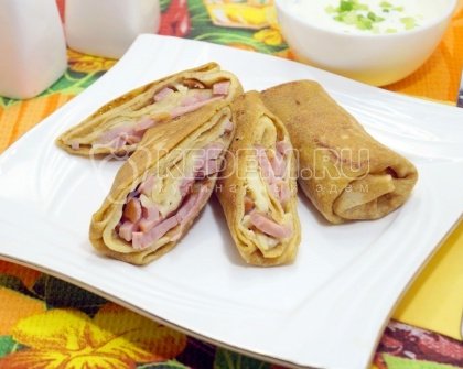 Блины с ветчиной и сыром